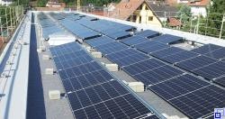 Photovoltaikanlage auf dem Dach des BAI der WAL-Schule